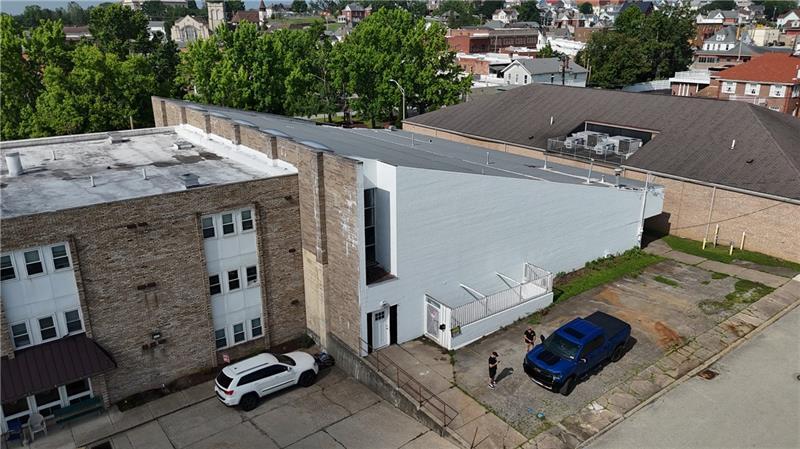 Primary Photo Of 115 Pioneer Way, Scottdale Warehouse For Sale