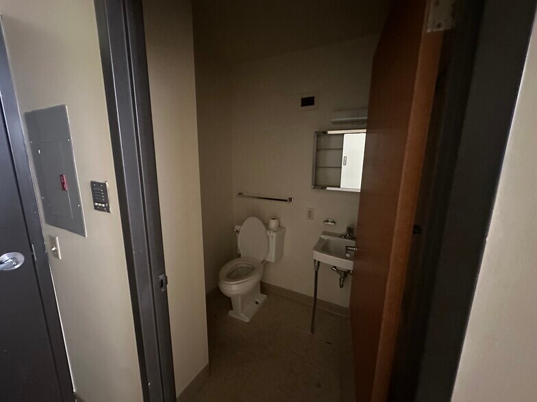 More Photos Of 215 Lelia St, Pittsburgh Apartments For Sale