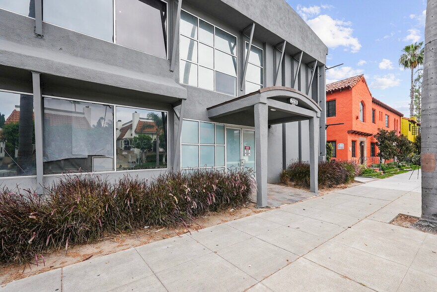 More Photos Of 2215 N Broadway, Santa Ana Medical For Sale