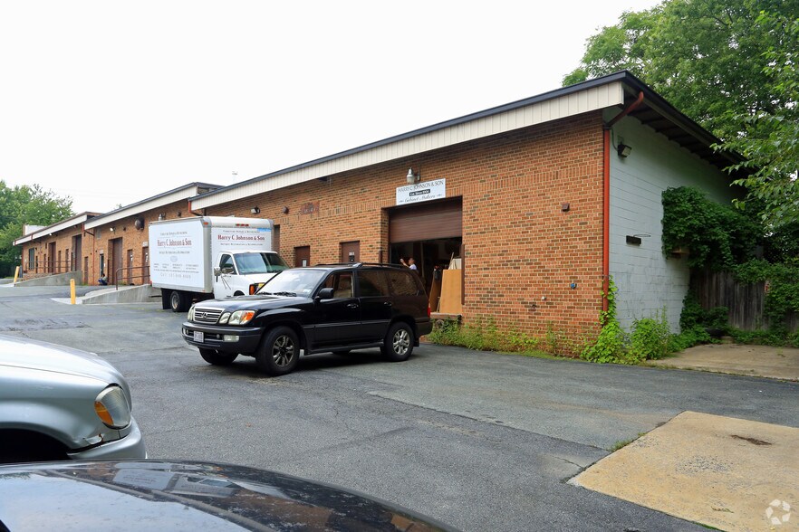 More Photos Of 431 E Diamond Ave, Gaithersburg Warehouse For Sale