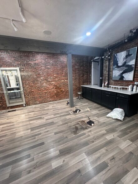 More Photos Of 175 Haven St, Reading Office For Lease