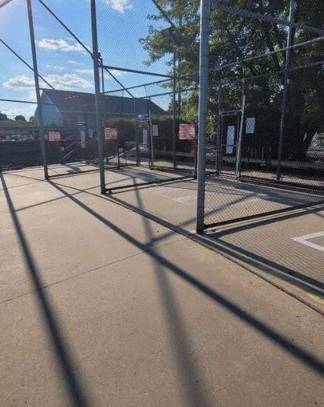 More Photos Of 4565 Spring Hill Dr, Schnecksville Amusement Park For Sale