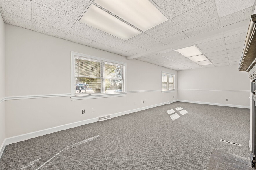 More Photos Of 300 W Trenton Ave, Morrisville Office For Sale