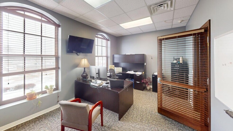 More Photos Of 4106 S 87th St, Omaha Office For Sale