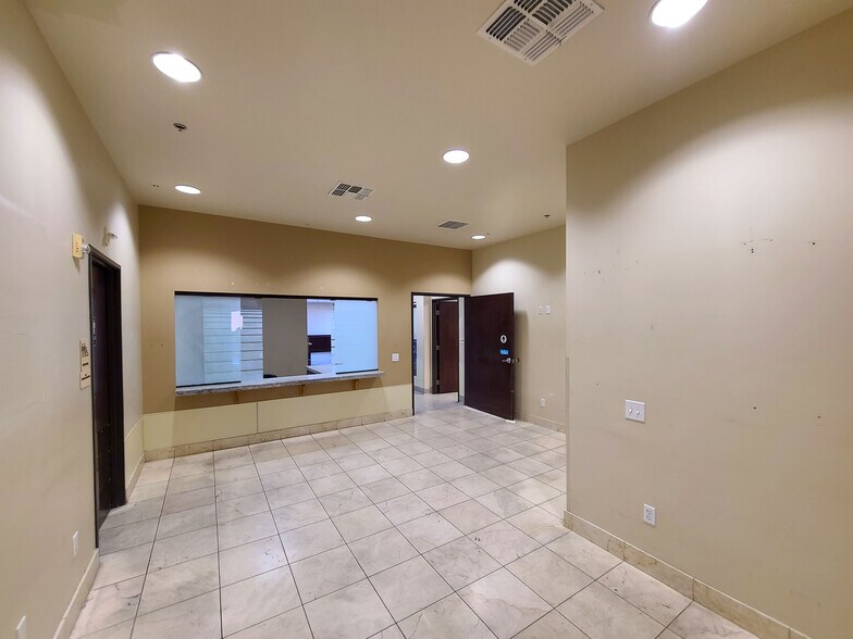 More Photos Of 6970 W Patrick Ln, Las Vegas Medical For Sale