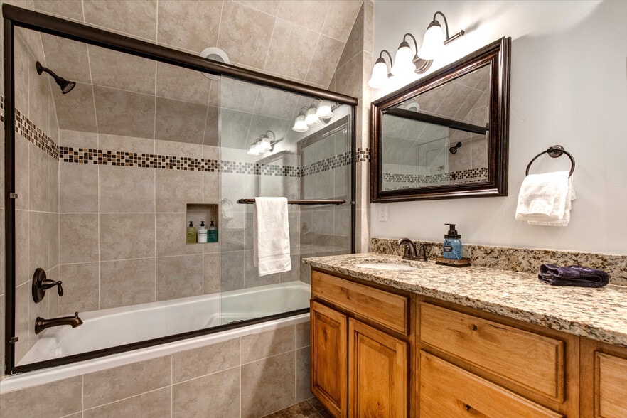 More Photos Of 1469 Woodside Ave, Park City Lodge Meeting Hall For Sale