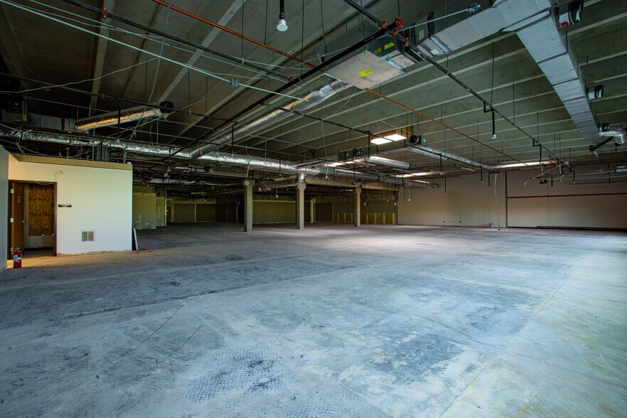 More Photos Of 5610 Ward Rd, Arvada Light Manufacturing For Sale