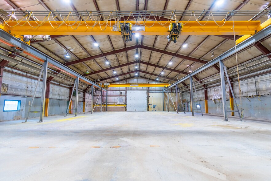 More Photos Of 1511 4th St, Nisku Manufacturing For Lease