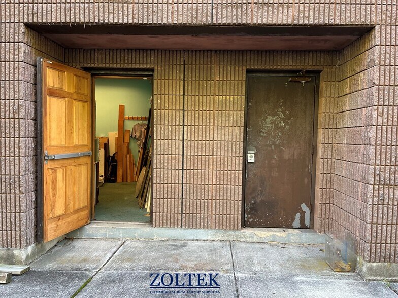 More Photos Of 153 N Kinderkamack Rd, Montvale Freestanding For Lease