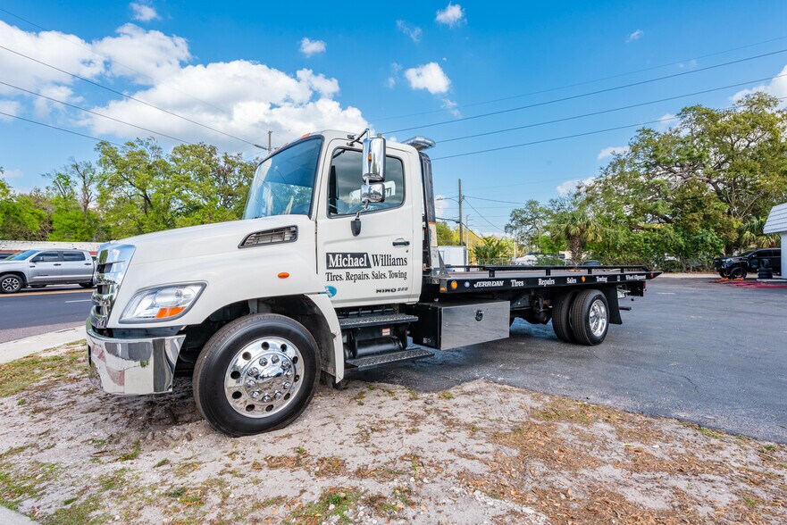 More Photos Of 2501 Sanford Ave, Sanford Auto Repair For Sale