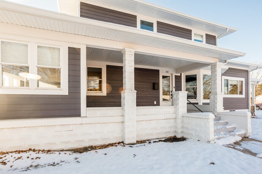 More Photos Of 502 W Main St, Danville Office For Sale