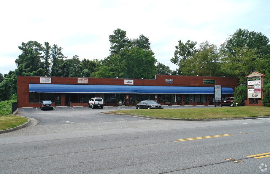 More Photos Of 292 S Atlanta St, Roswell Freestanding For Lease