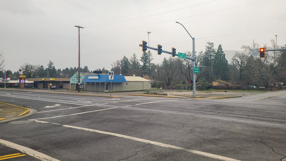 More Photos Of 144 N Redwood Hwy, Cave Junction Storefront Retail Office For Sale