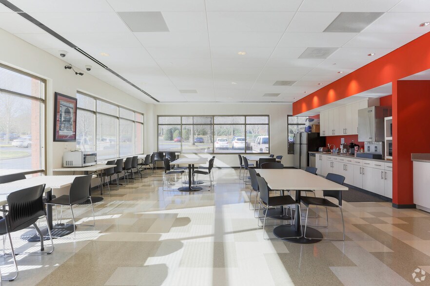 More Photos Of 8995 Westside Pky, Alpharetta Office For Lease