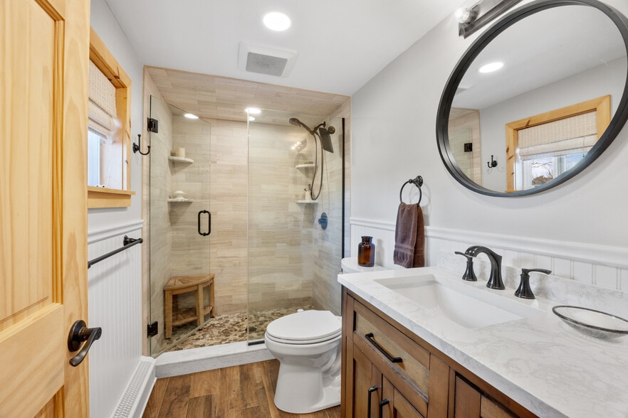 More Photos Of 296 N Main St, Sayville Industrial For Sale