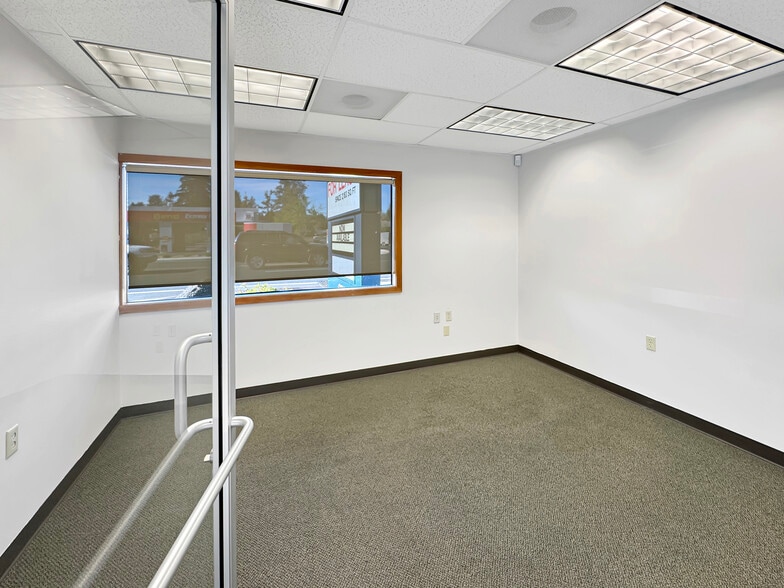 More Photos Of 671 NE Greenwood Ave, Bend Office For Lease