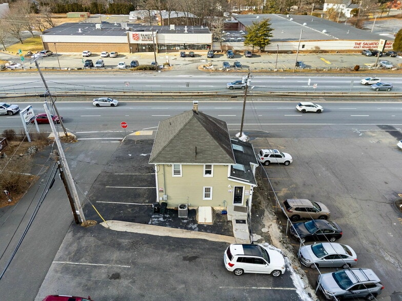 More Photos Of 144 Broadway, Saugus Freestanding For Sale