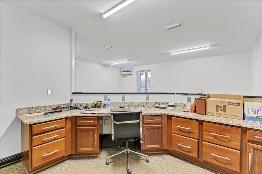 More Photos Of 5060 Jack Springs Rd, Atmore Light Distribution For Lease