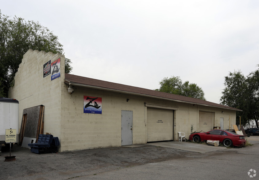 Primary Photo Of 502 E 43rd St, Garden City Auto Repair For Lease