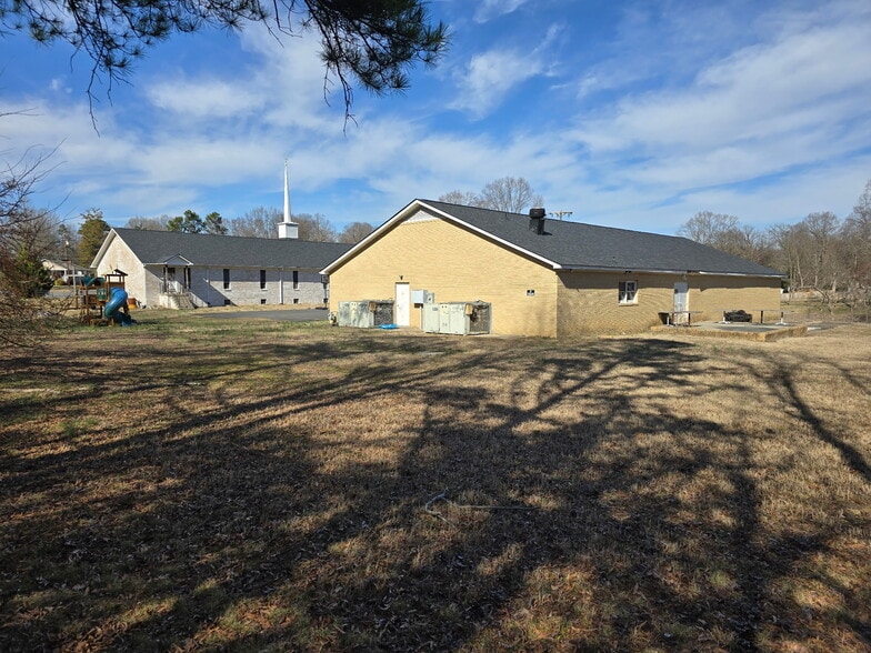 More Photos Of 517 Pleasant Ave, Kannapolis Religious Facility For Sale