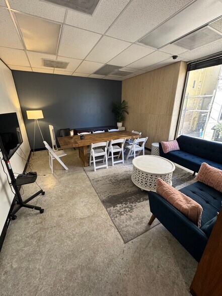 More Photos Of 2121 Market St, Galveston Coworking Space