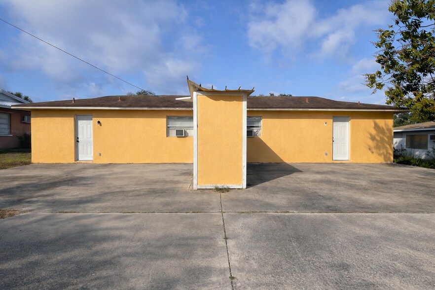 More Photos Of , Tampa Multifamily For Sale