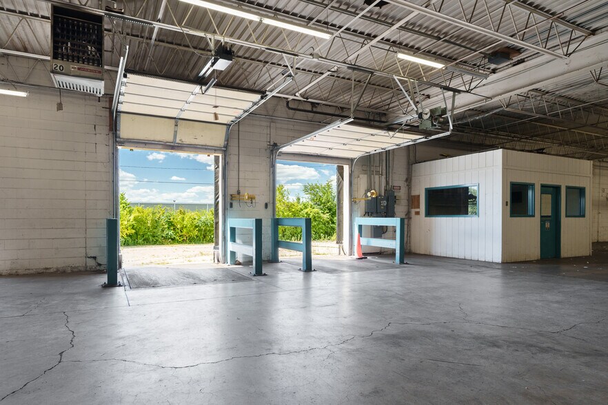 More Photos Of 6320 Material Ave, Loves Park Warehouse For Sale