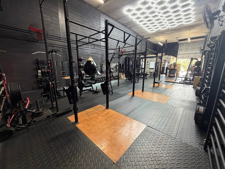 Primary Photo Of 14911 SW 137th St, Miami Warehouse For Sale