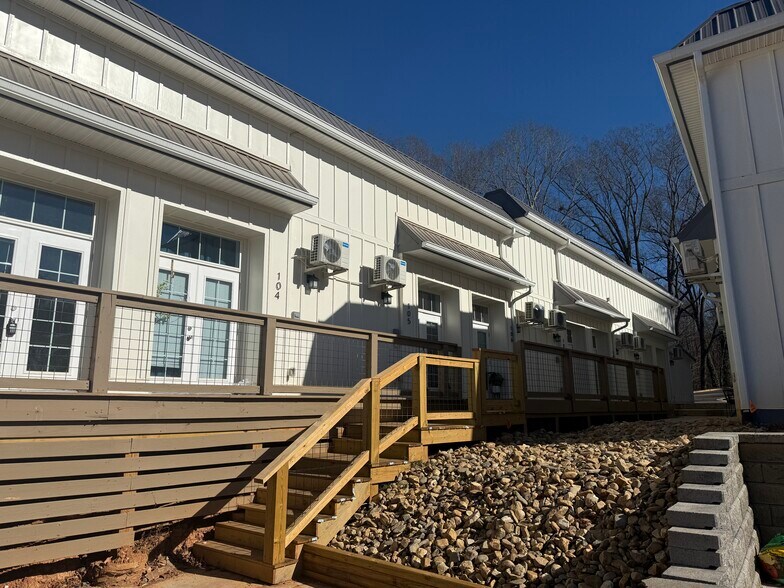 More Photos Of 198 Cowan St, Rutherfordton Apartments For Sale