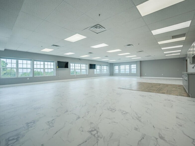 More Photos Of 13802 Ida Ridge Dr, Austin Office Residential For Sale