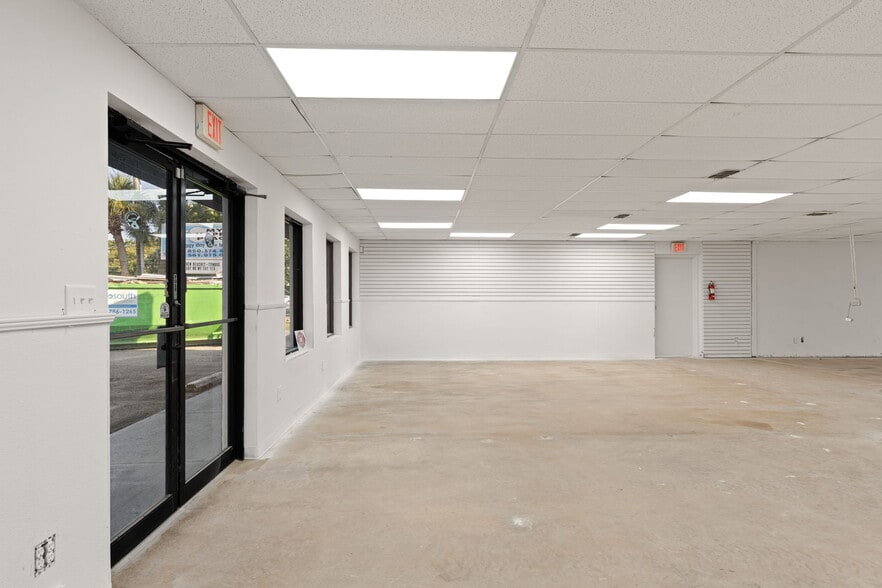 More Photos Of 90 Mary Esther Blvd, Mary Esther Freestanding For Lease