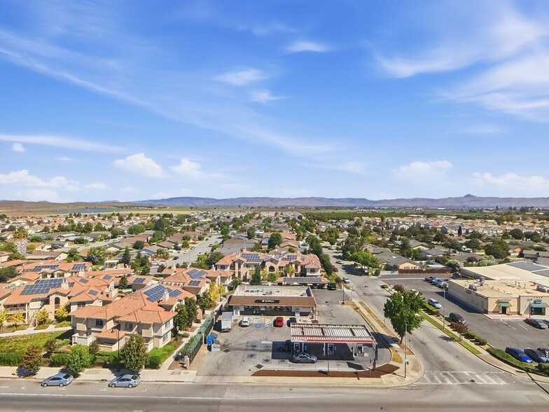 More Photos Of 1300 San Juan Rd, Hollister Service Station For Sale