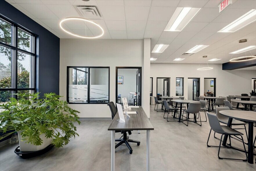 More Photos Of 9000 Patterson Ave, Richmond Freestanding For Sale