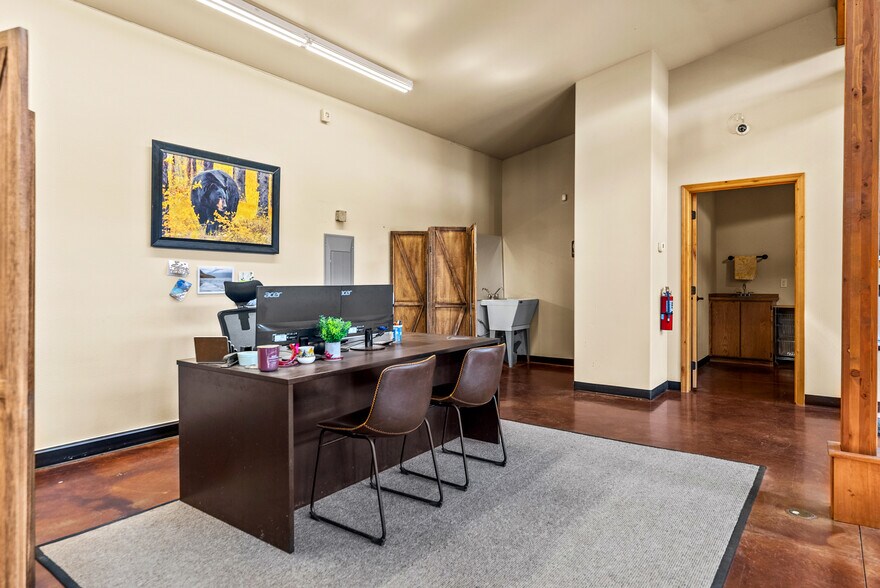 More Photos Of 911 19th Ave, Oroville Freestanding For Sale