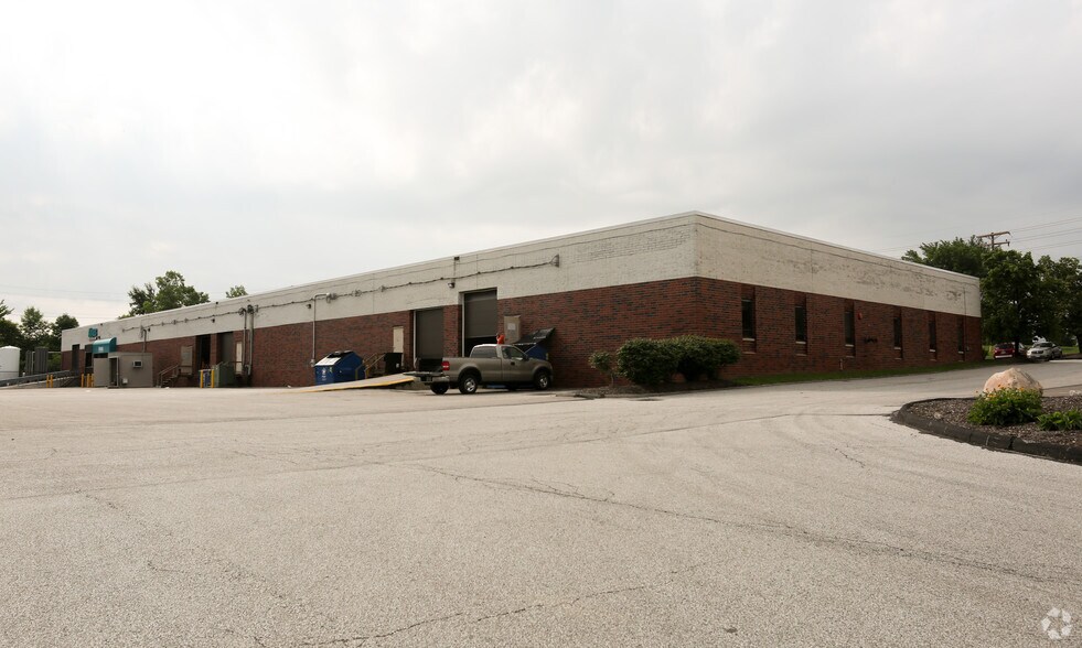 More Photos Of 21610 Alexander Rd, Oakwood Village Warehouse For Lease