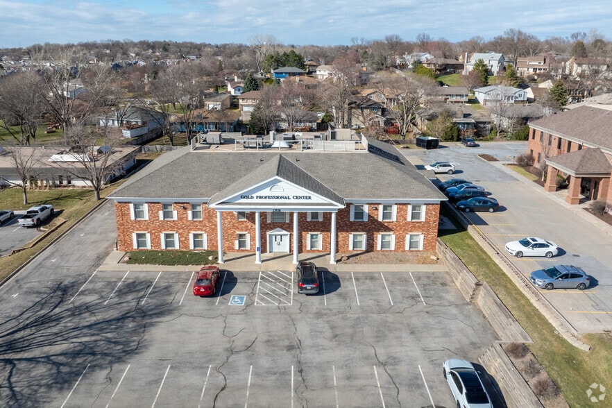 More Photos Of 13930 Gold Cir, Omaha Office For Lease