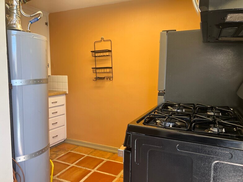 More Photos Of 403 Columbia Dr SE, Albuquerque Multifamily For Sale