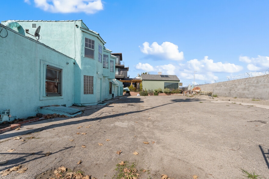 More Photos Of 3051 N Coolidge Ave, Los Angeles Land For Sale