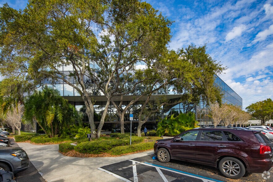 More Photos Of 3505 E Frontage Rd, Tampa Office For Lease