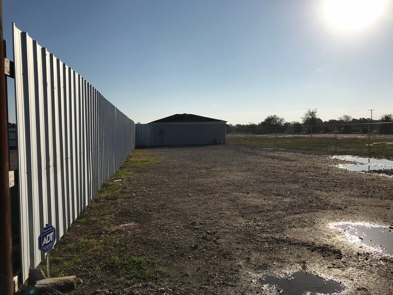 More Photos Of 2925 FM 365, Port Arthur Land For Lease