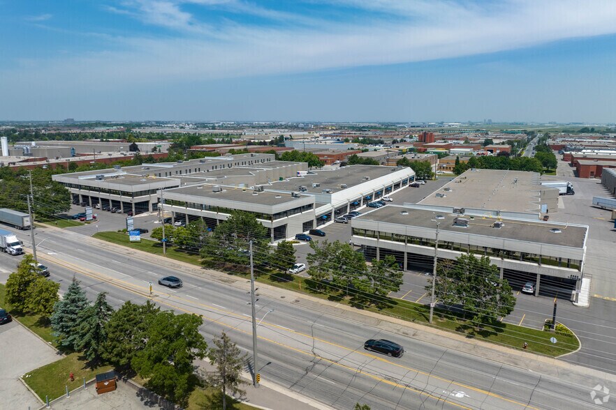 More Photos Of 6625 Tomken Rd, Mississauga Unknown For Lease