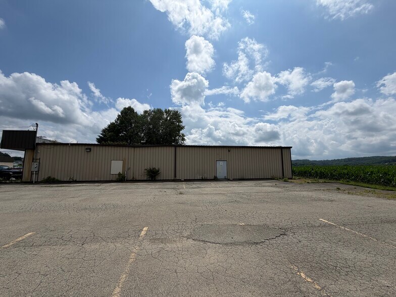 More Photos Of 404 Leech Ave, Saltsburg Freestanding For Lease