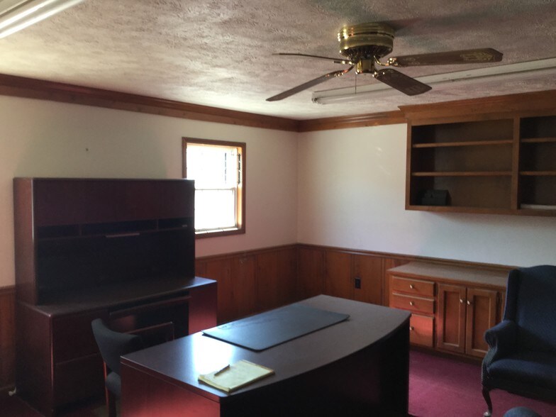 More Photos Of 1550 Doug Barnard Pky, Augusta Truck Terminal For Lease