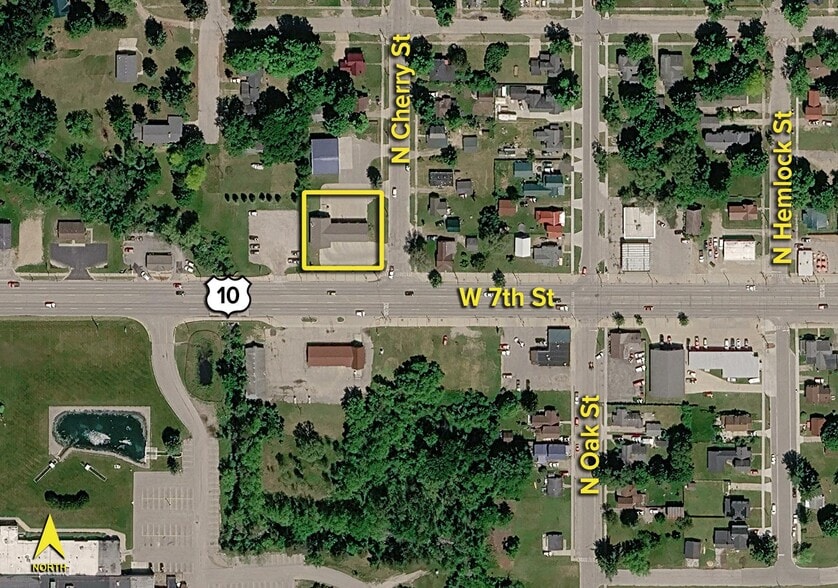 More Photos Of 506 W 7th St, Evart Carwash For Sale