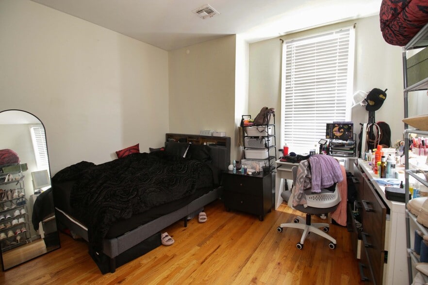 More Photos Of 201 Hackensack Plank Rd, Weehawken Restaurant For Sale