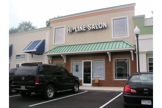 More Photos Of 1422 Green Rd, Chatsworth General Retail For Lease