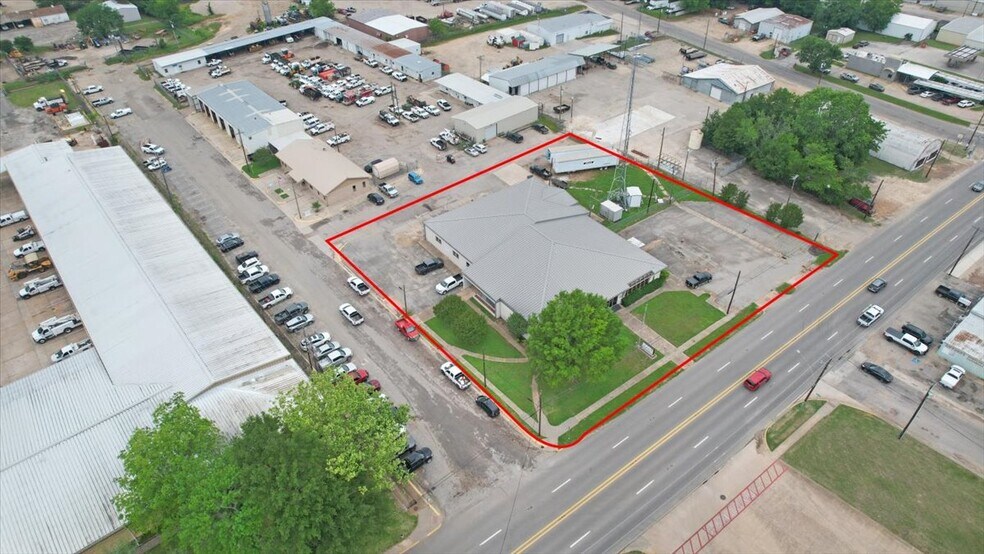 More Photos Of 1485 N Main St, Paris Land For Sale