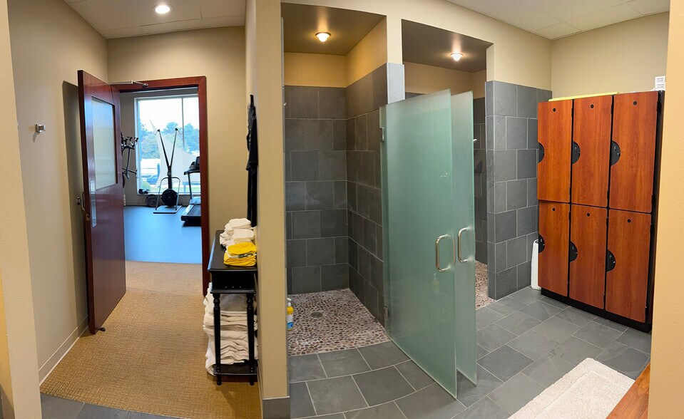 More Photos Of 999 Fourier Dr, Madison Office For Lease