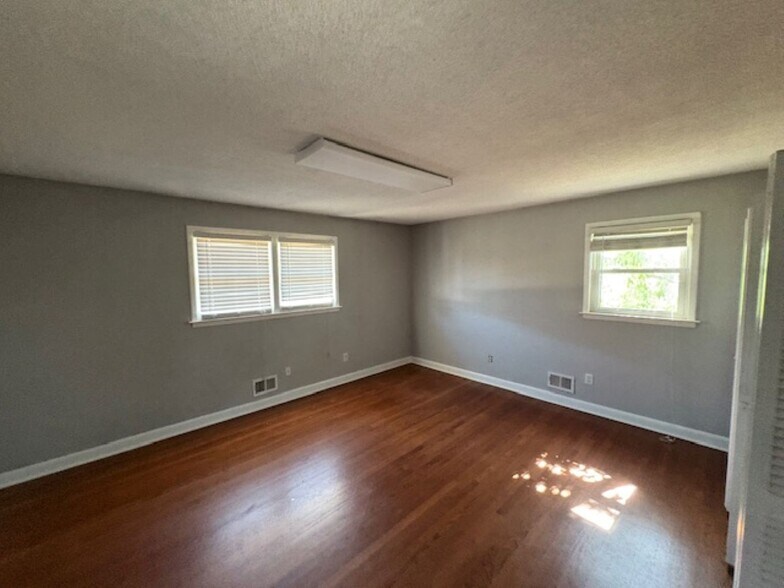 More Photos Of 912 St Andrews Rd, Columbia Office For Sale