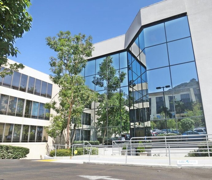 More Photos Of 2763 Camino del Rio S, San Diego Office For Lease